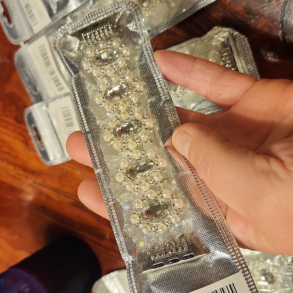ZSMJ Bling Band โ size Medium โ iWatch Series Ultra 8,7,6,5,4,3,2,1 โ Bling Stra - Picture 5 of 13
